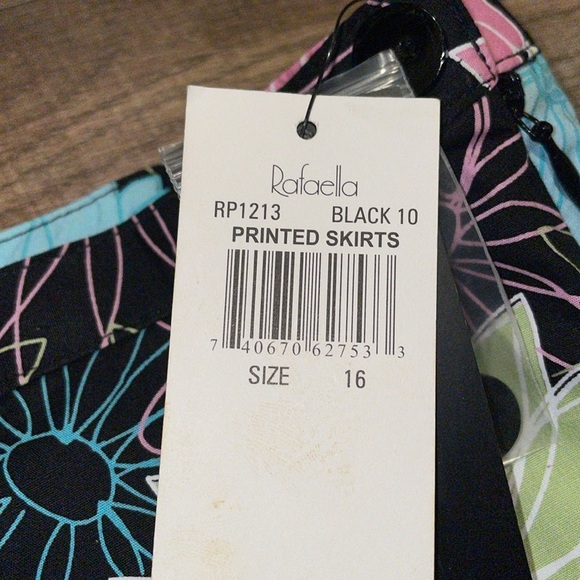 NWT Rafaella Skirt.  Size 16 - Picture 4 of 10